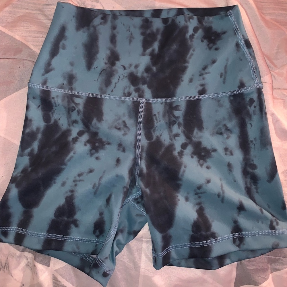 Seamless shorts